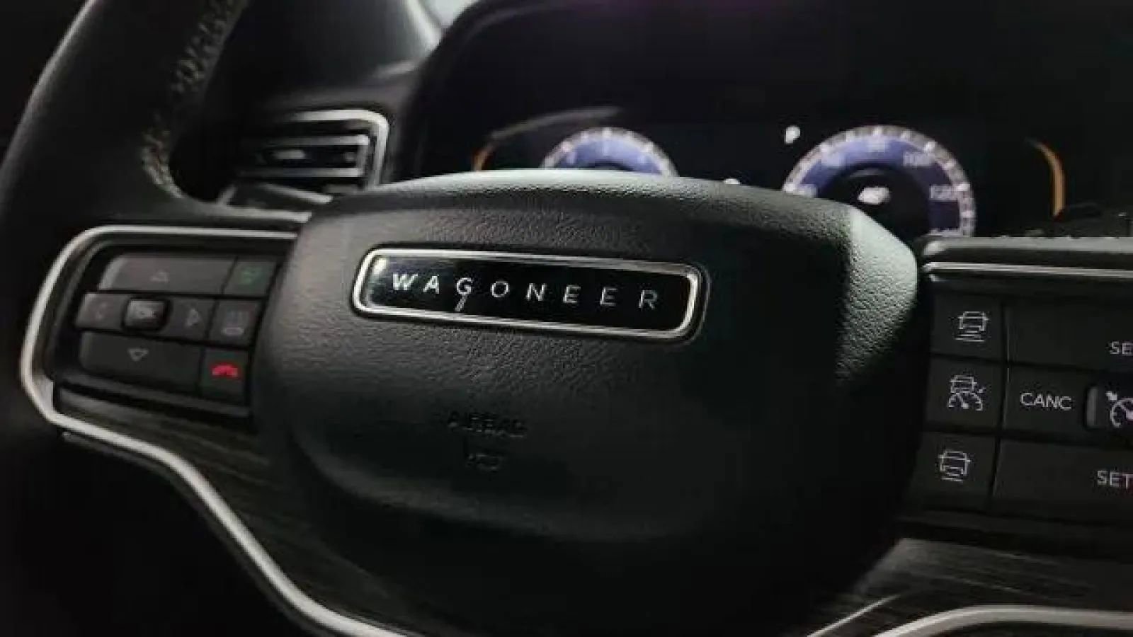 Used 2023 Jeep Wagoneer L Series II image 11