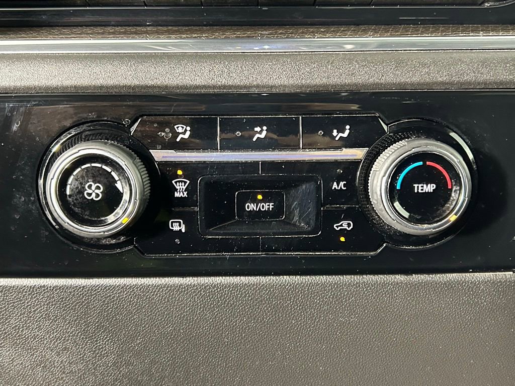 Used 2024 Chevrolet Silverado 3500 LT w/ Z71 Off-Road Package image 20