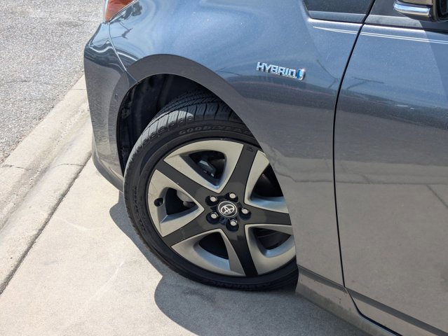 Used 2022 Toyota Prius XLE FWD image 7