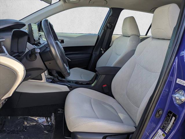 Used 2022 Toyota Corolla Cross LE AWD/4WD image 15