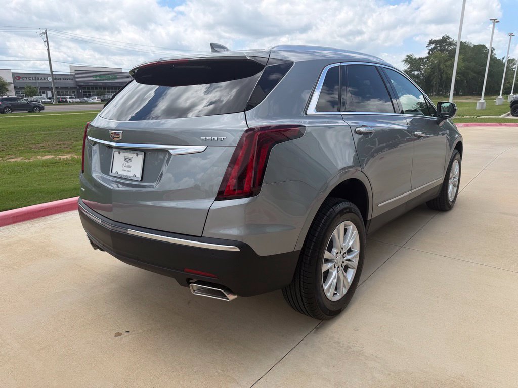New 2026 Cadillac XT5 Luxury w/ LPO, Floor Liner Package AWD/4WD image 6
