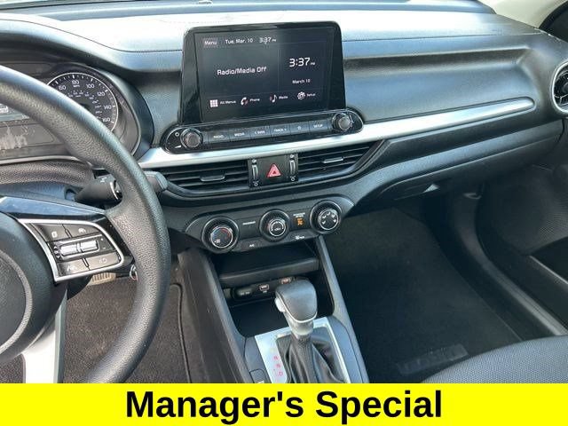 Used 2024 Kia Forte LXS w/ LXS Technology Package FWD image 19