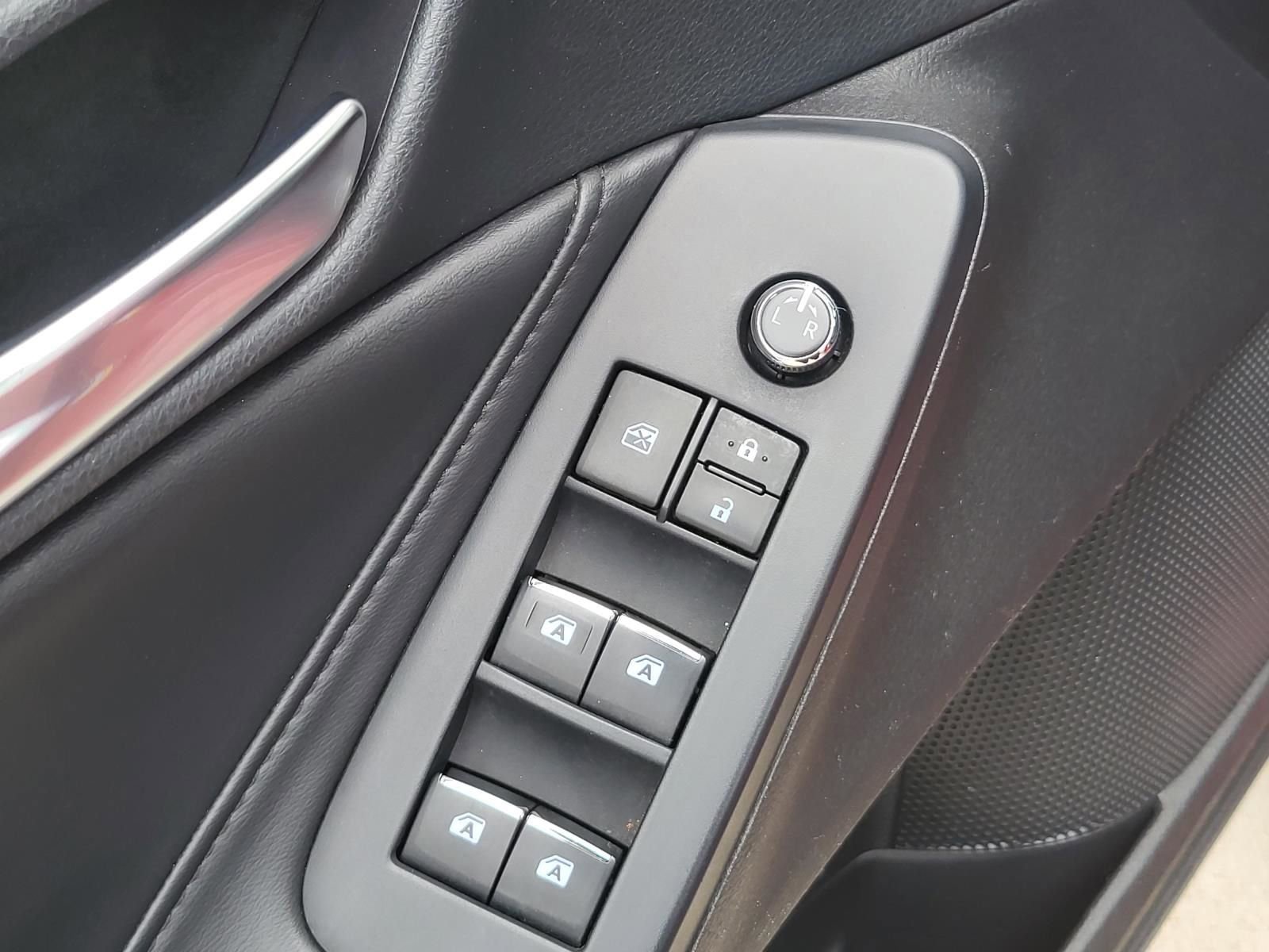 Used 2022 Toyota Avalon XLE image 16