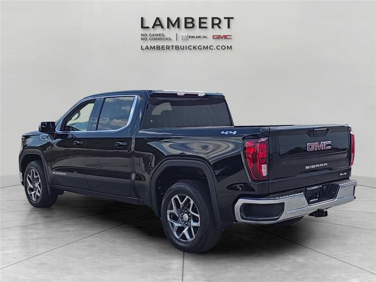 Used 2023 GMC Sierra 1500 SLE AWD/4WD image 3
