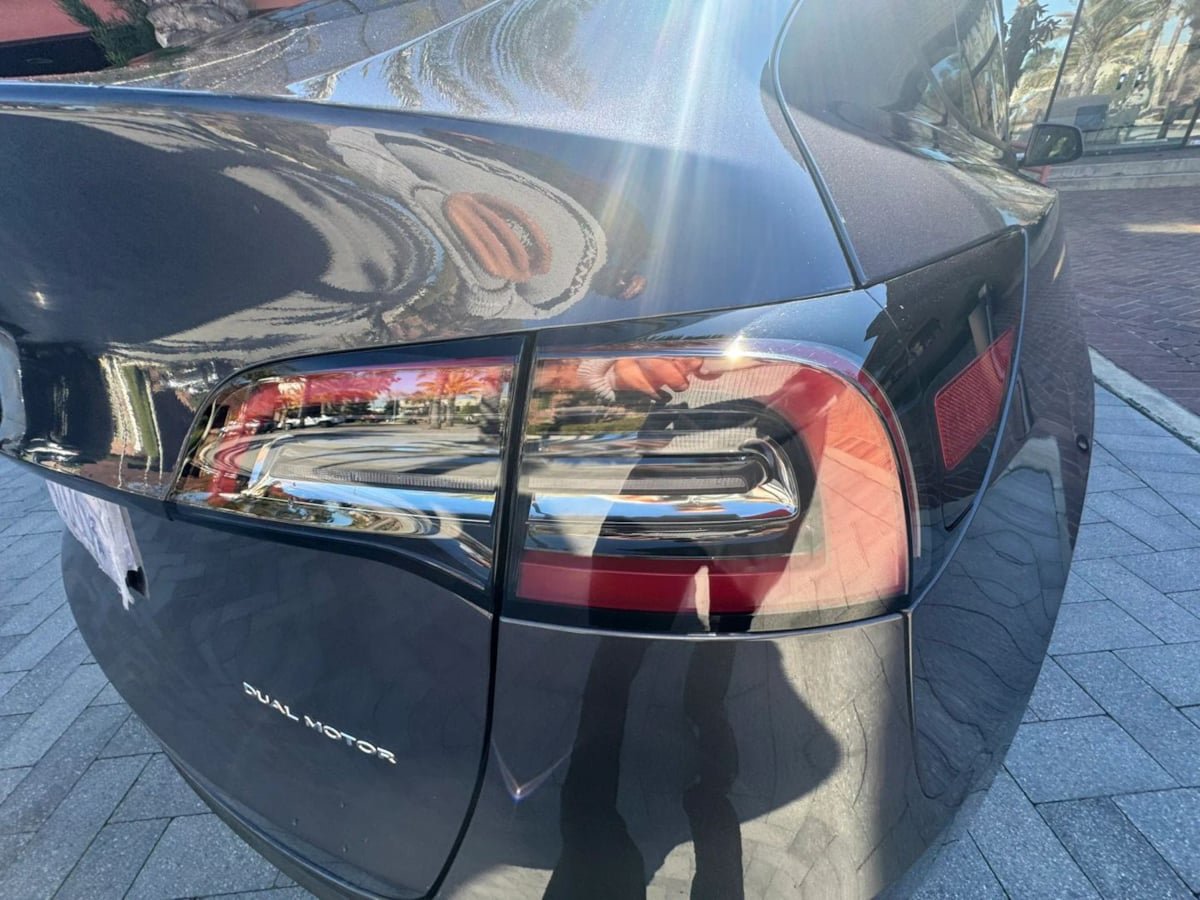 Used 2024 Tesla Model Y Long Range AWD/4WD image 32