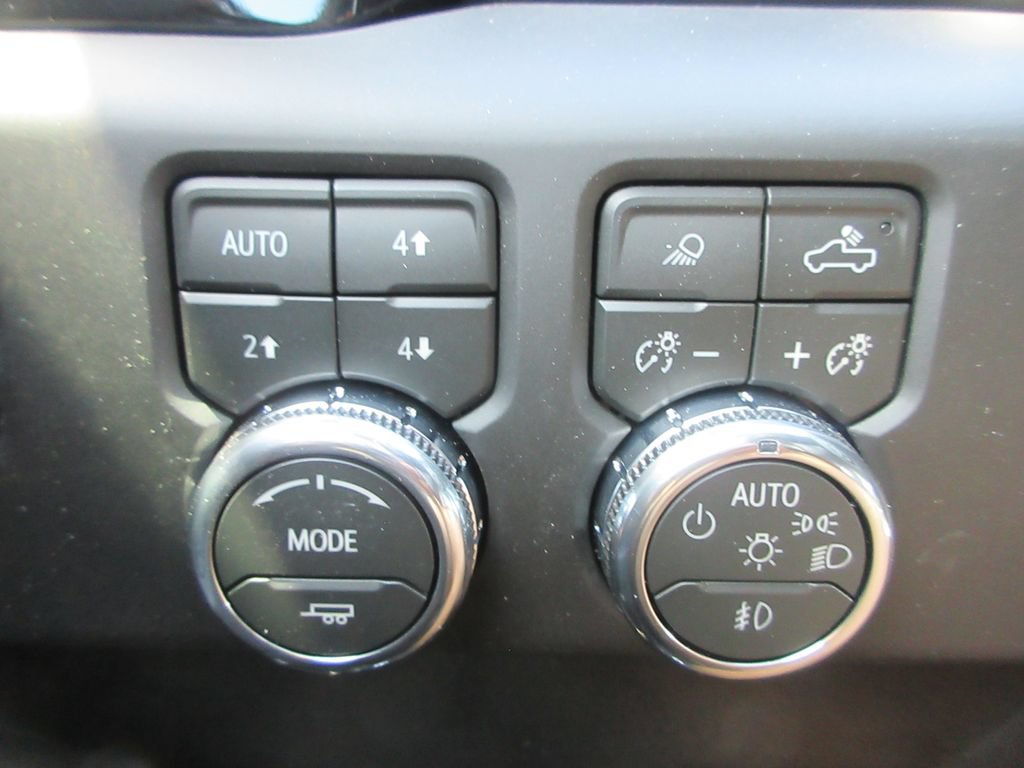 New 2026 GMC Sierra 1500 AT4 w/ AT4 Premium Package AWD/4WD image 20
