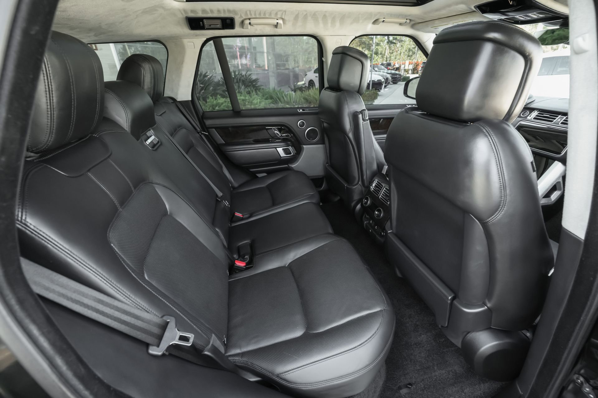 Used 2021 Land Rover Range Rover Westminster Edition image 38