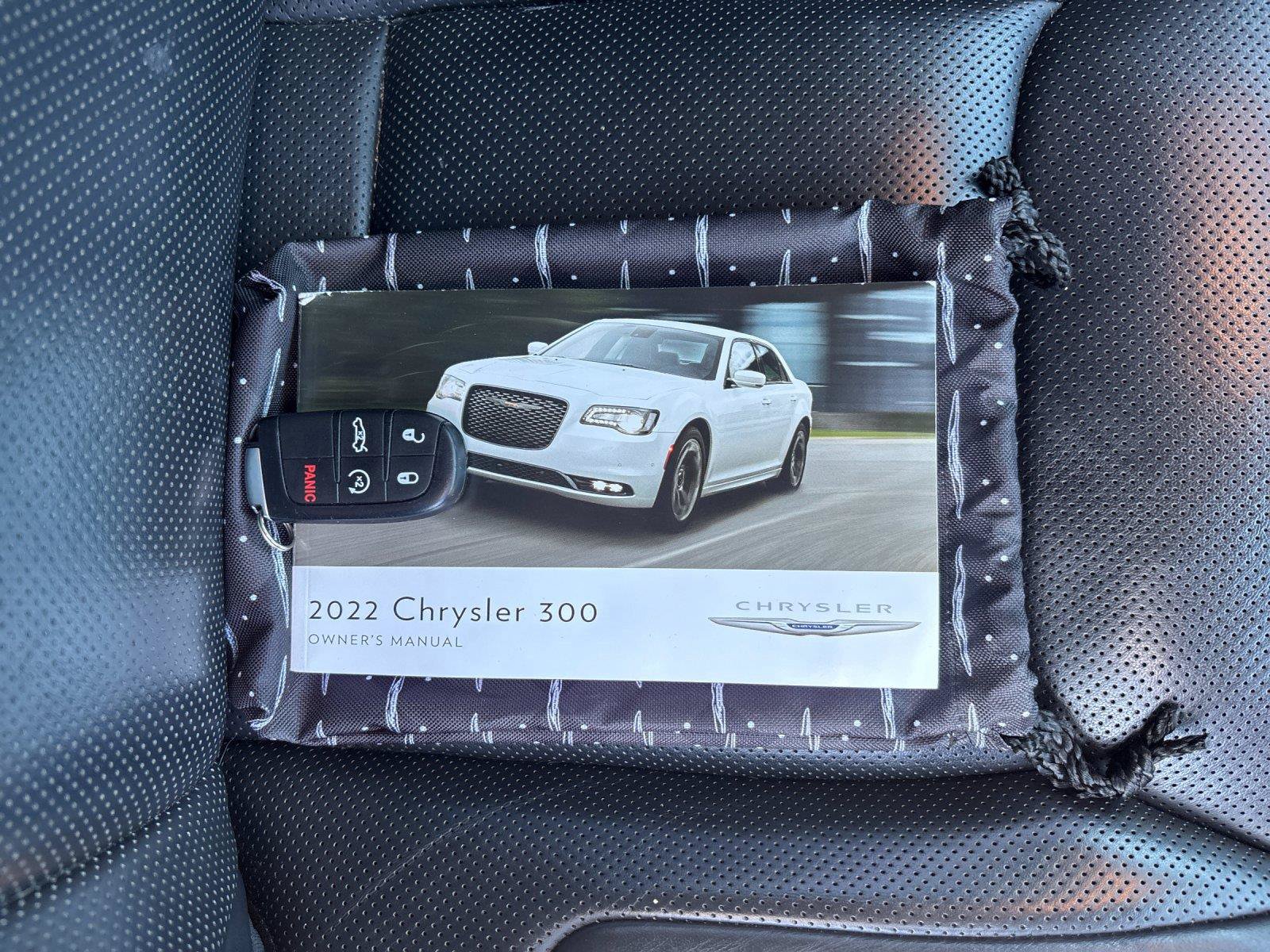 Used 2022 Chrysler 300 Touring L w/ Safetytec Plus Group AWD/4WD image 42