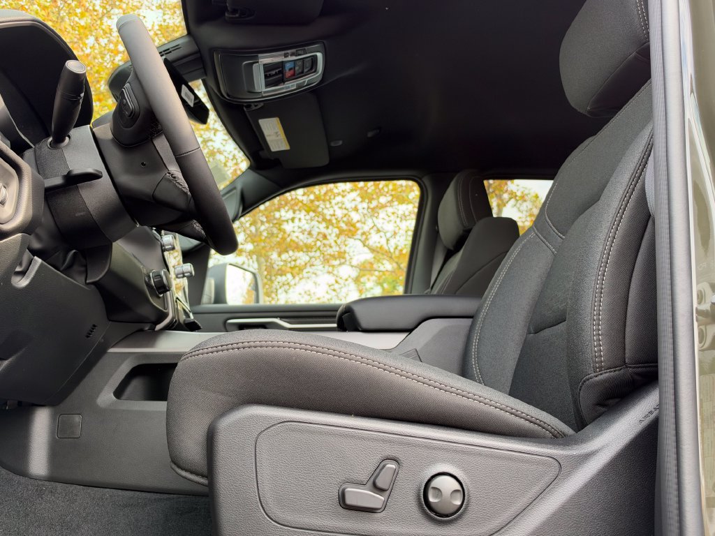 New 2027 RAM 1500 4x4 Crew Cab image 15