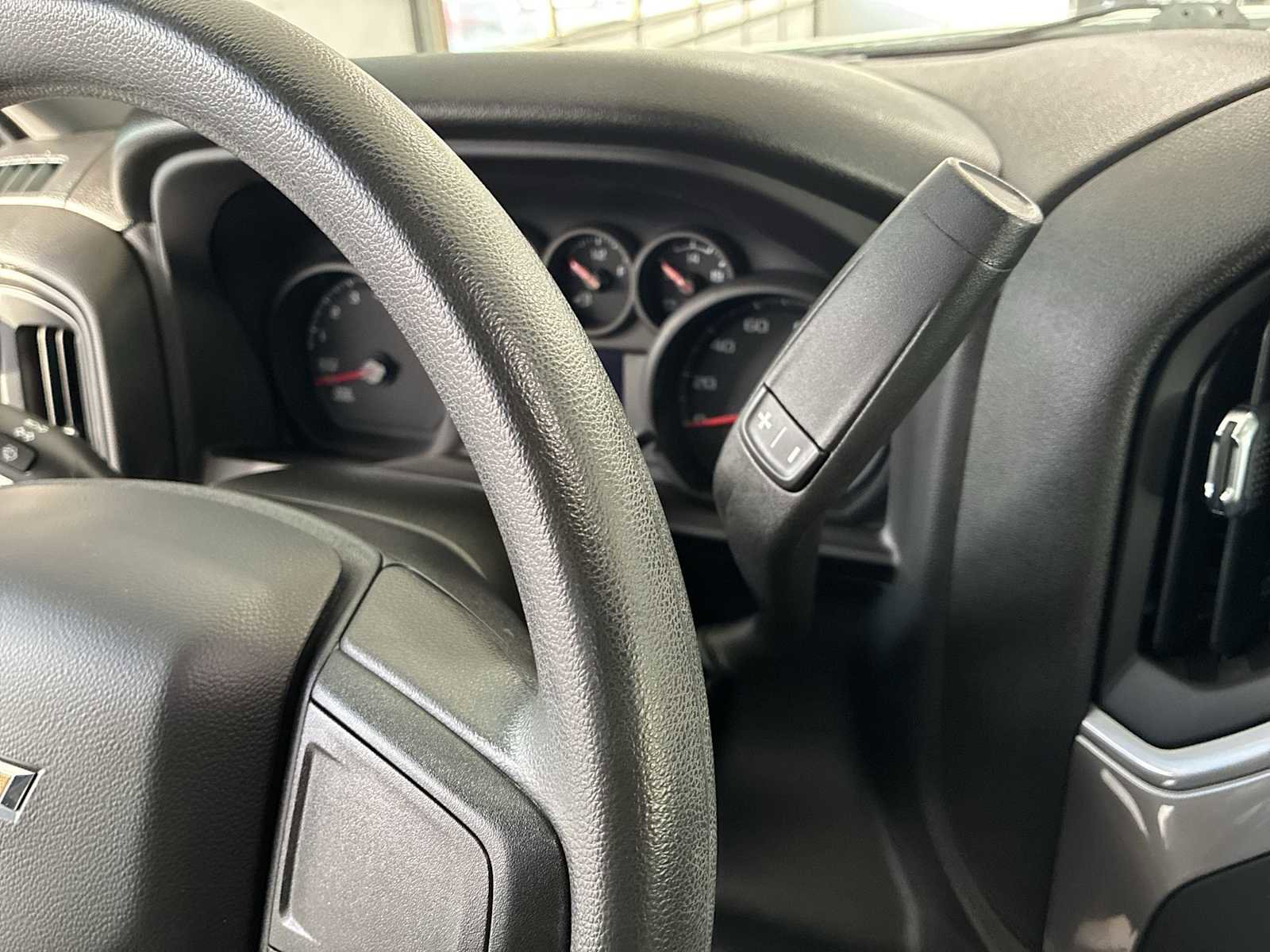 Used 2022 Chevrolet Silverado 1500 Custom image 21