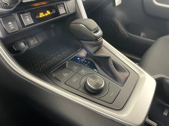 New 2025 Toyota RAV4 SE image 21