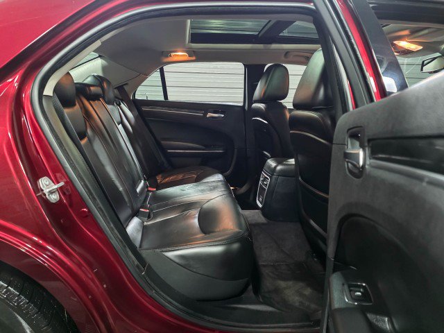 Used 2017 Chrysler 300 Limited w/ Value Package image 15