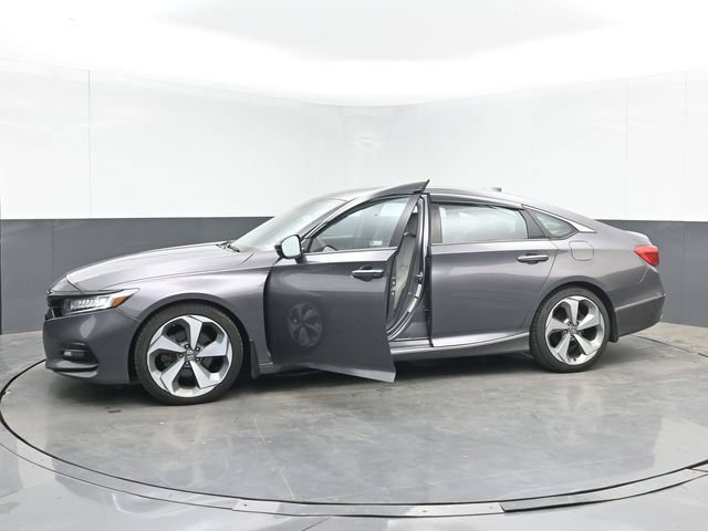Used 2018 Honda Accord Touring image 40