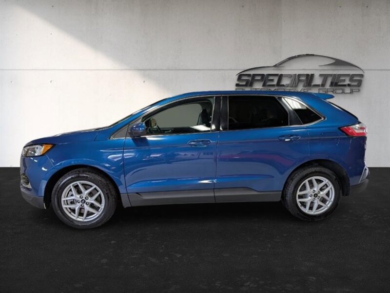 Used 2024 Ford Edge SEL AWD/4WD image 7