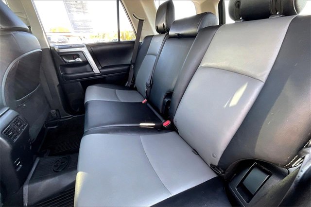 Used 2018 Toyota 4Runner SR5 Premium image 28