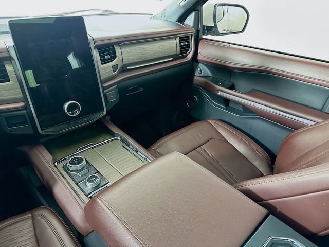 Used 2022 Ford Expedition Max Limited image 26