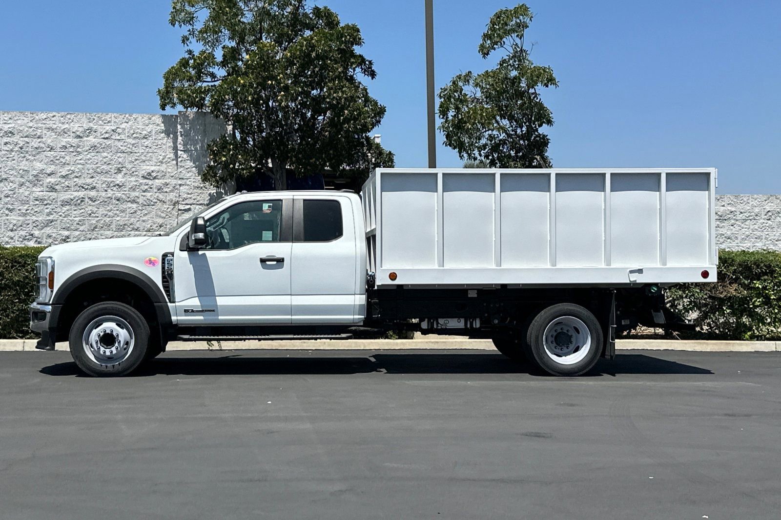 New 2024 Ford F550 2WD SuperCab Super Duty image 7