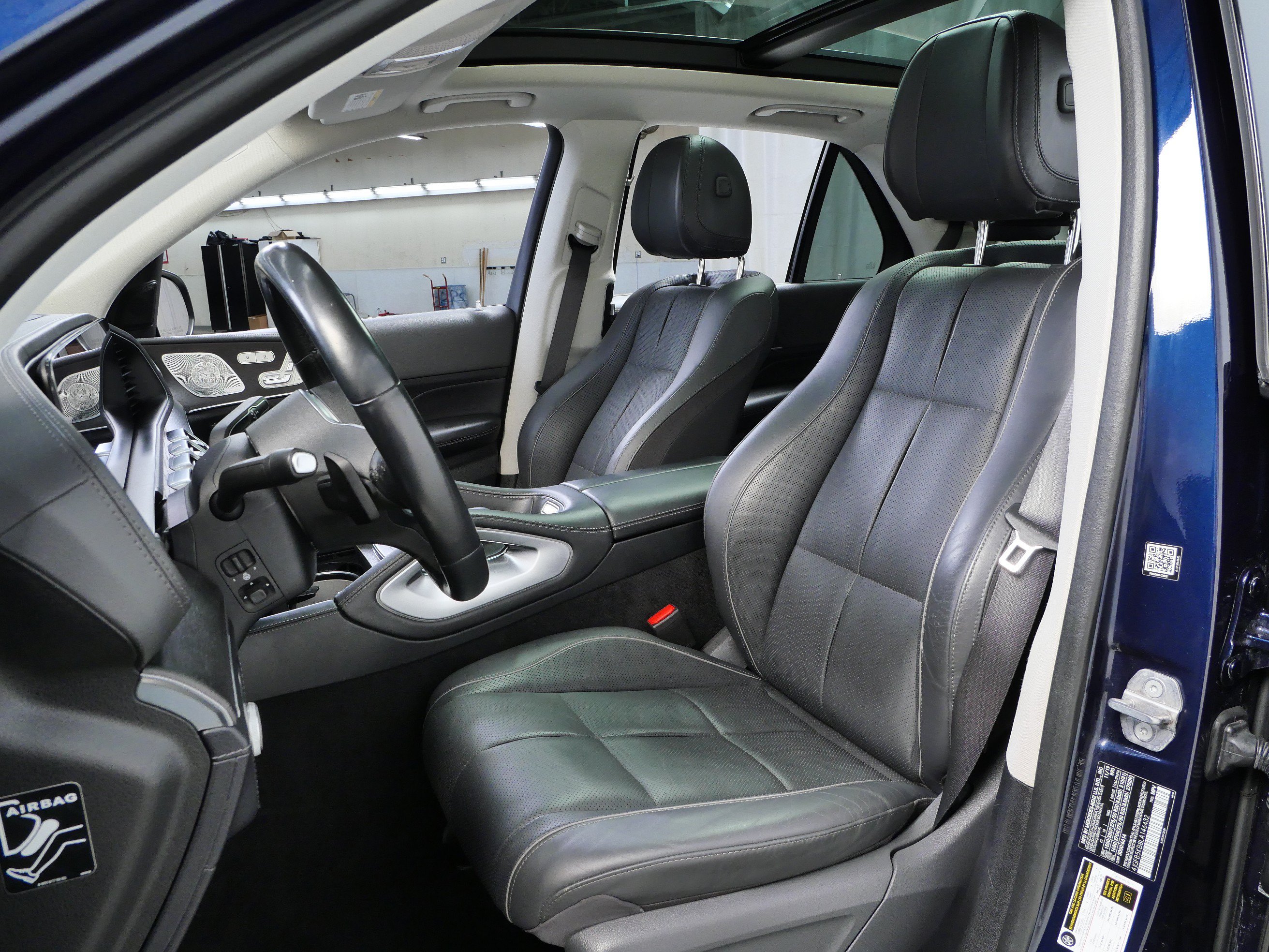 Used 2020 Mercedes-Benz GLE 450 4MATIC image 2