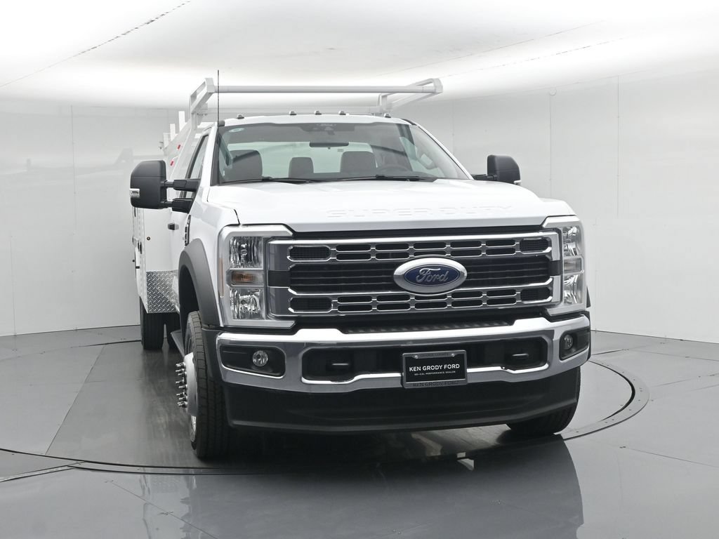 New 2025 Ford F450 XL w/ XL Chrome Package RWD image 57