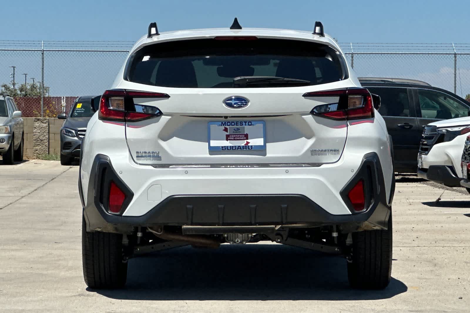 Used 2025 Subaru Crosstrek 2.5i Limited w/ Crosstrek Mirror Package AWD/4WD image 4