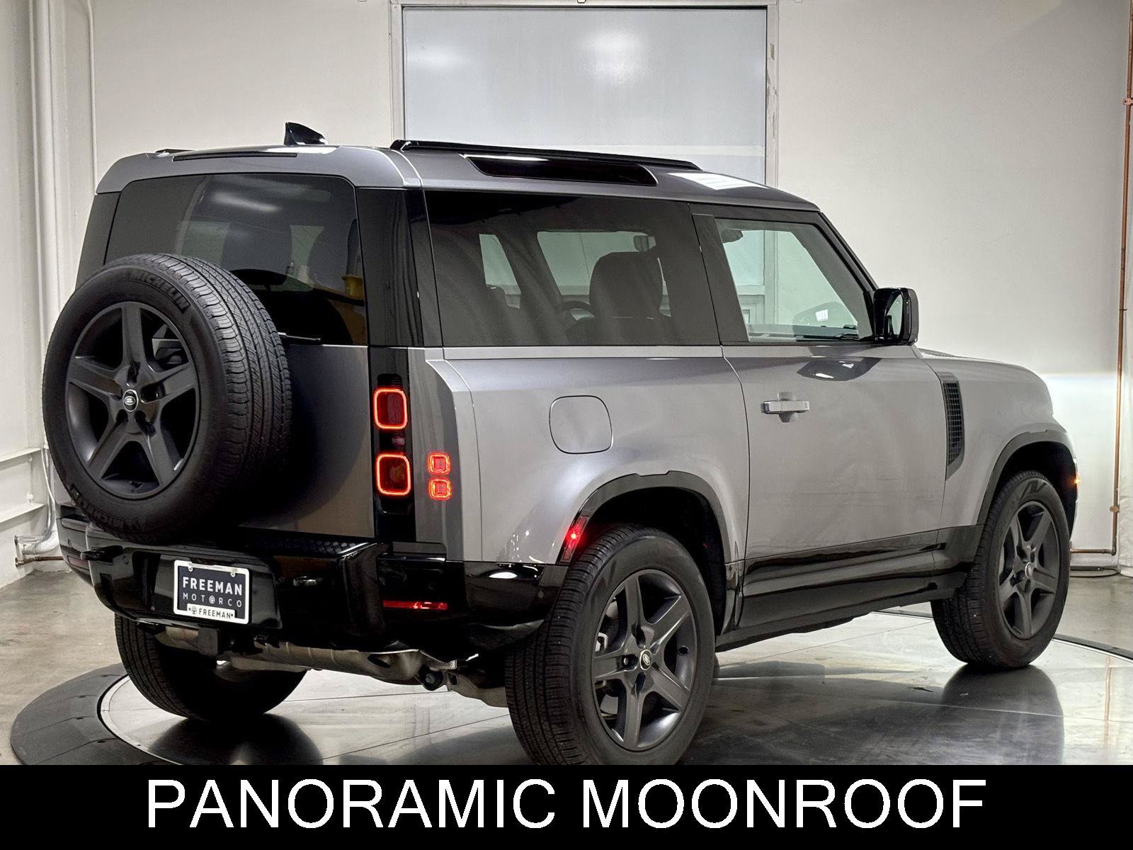 Used 2024 Land Rover Defender 90 X-Dynamic SE AWD/4WD image 9