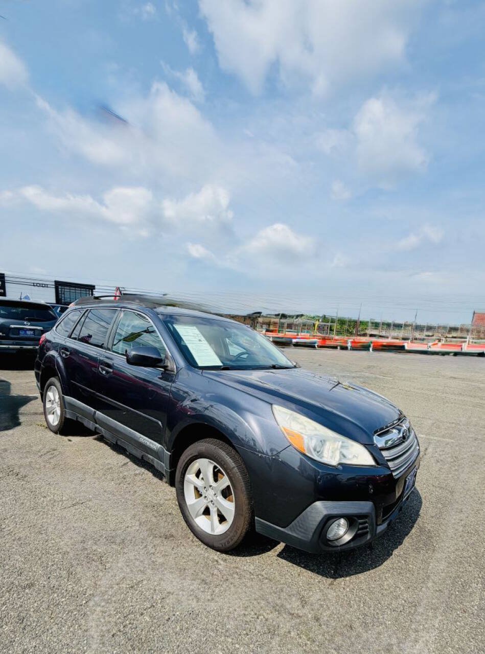 Used 2013 Subaru Outback 2.5i Premium AWD/4WD image 4