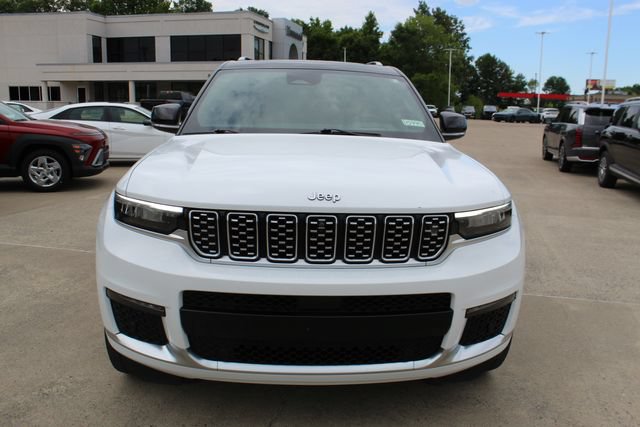 Used 2023 Jeep Grand Cherokee L Summit AWD/4WD image 8