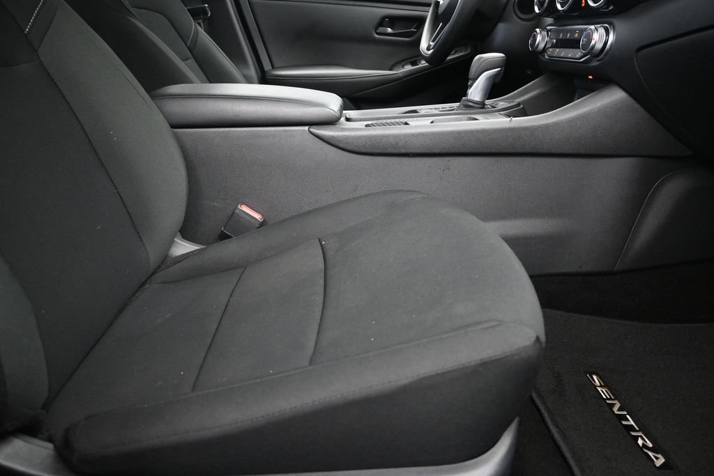 Used 2025 Nissan Sentra S FWD image 24