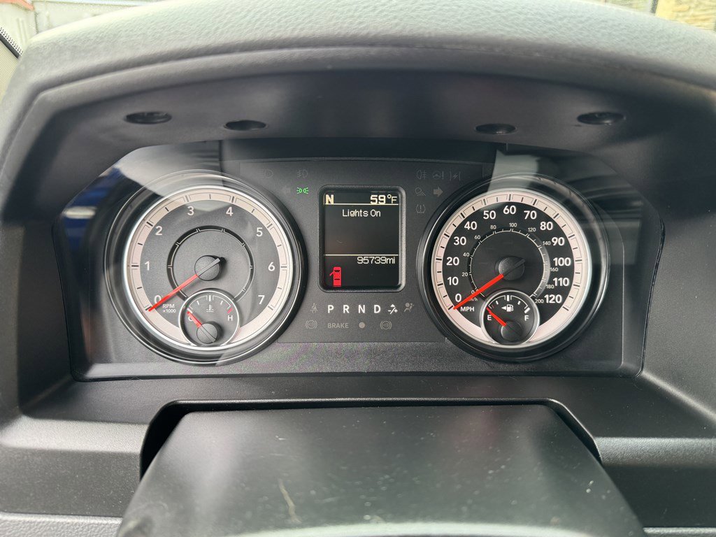 Used 2018 RAM 1500 Express image 13