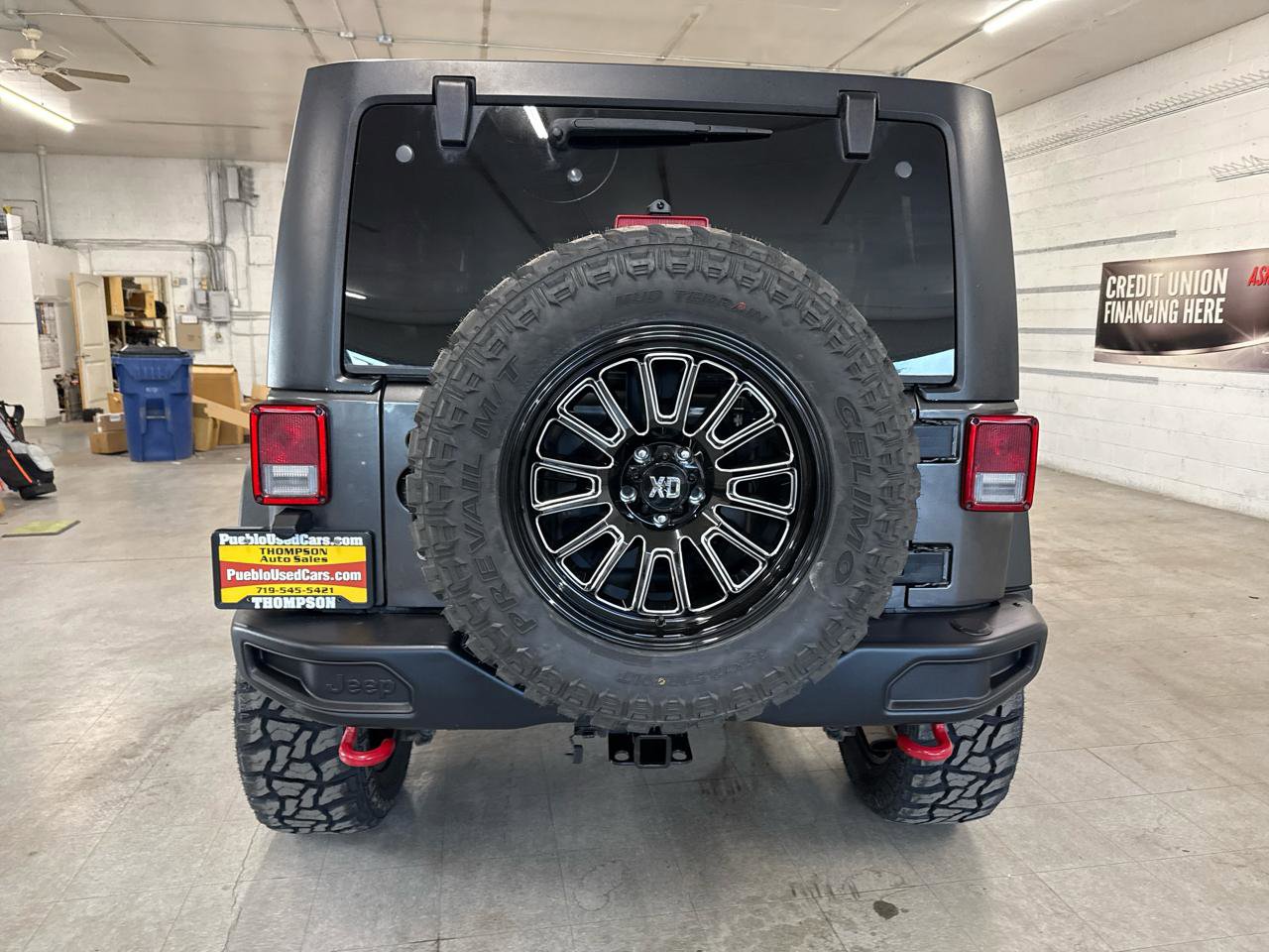 Used 2017 Jeep Wrangler Unlimited Rubicon image 3