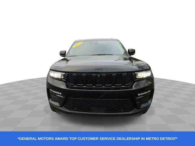Used 2023 Jeep Grand Cherokee Limited w/ Luxury Tech Group II image 3