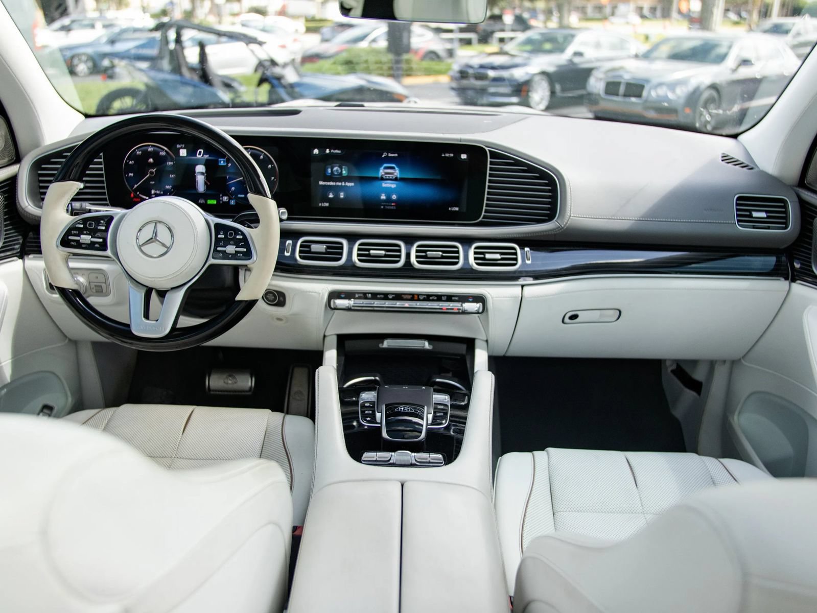 Used 2022 Mercedes-Benz Maybach GLS 600 4MATIC image 43