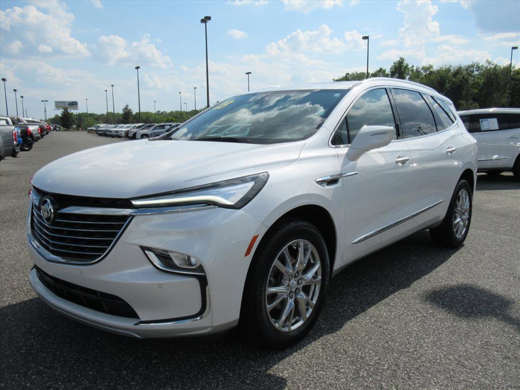 Used 2023 Buick Enclave Premium w/ Experience Buick Package image 3