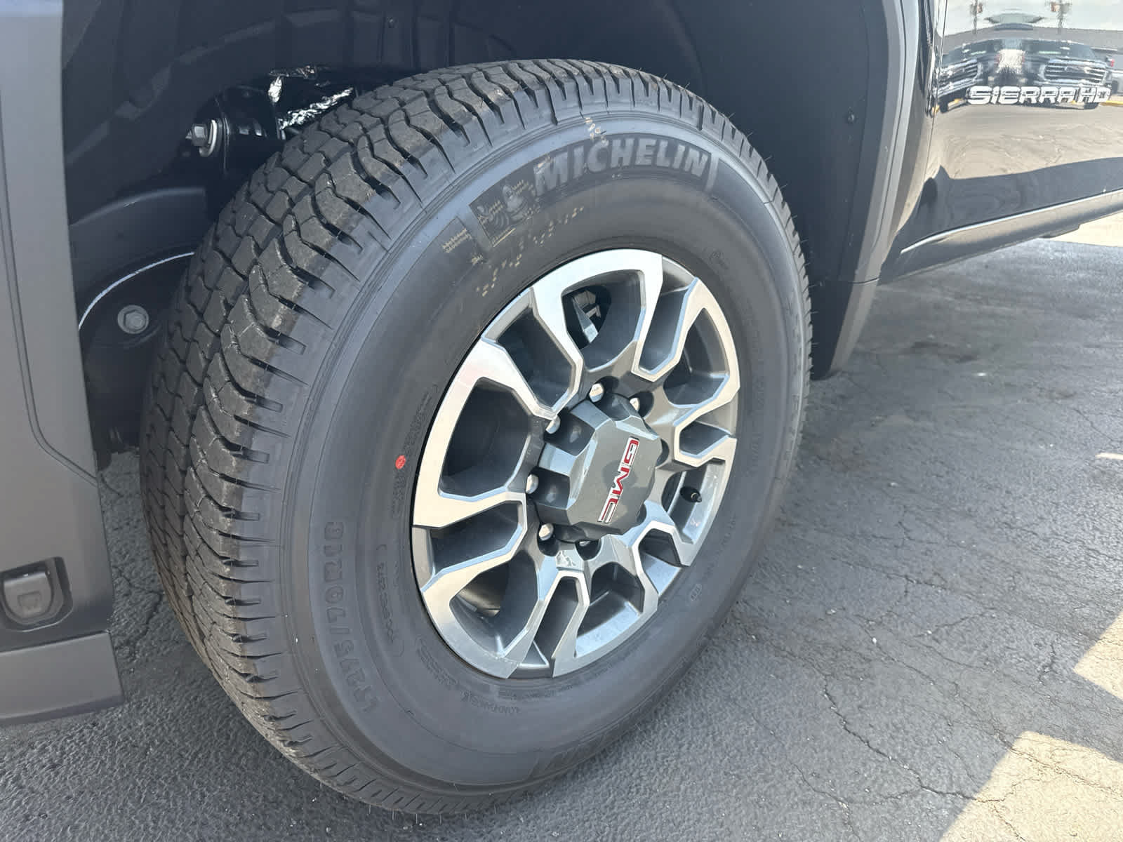 New 2026 GMC Sierra 3500 SLE w/ SLE Value Package AWD/4WD image 9