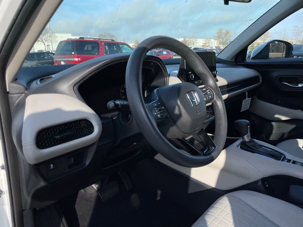 Certified 2024 Honda HR-V LX image 27
