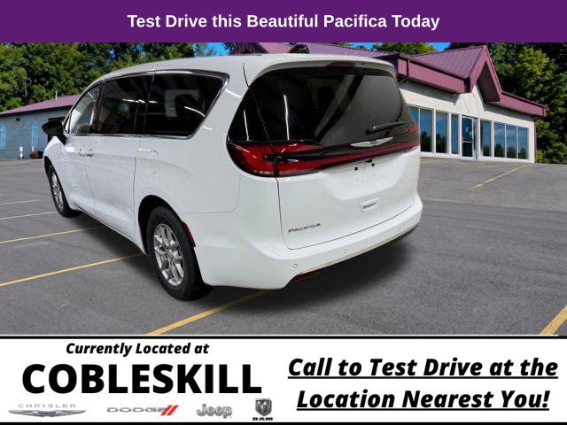 New 2026 Chrysler Pacifica Select FWD image 3