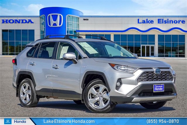 Used 2020 Toyota RAV4 Limited image 1