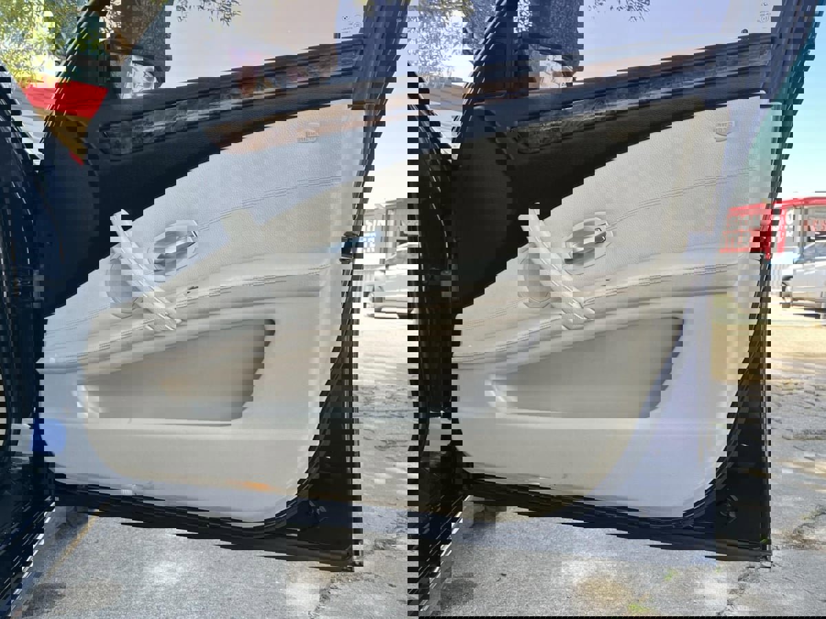 Used 2008 BMW 528xi Sedan image 28