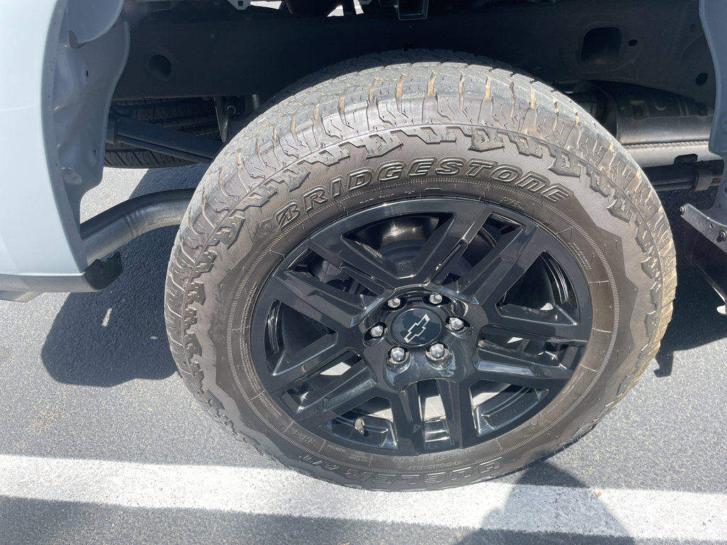 Used 2024 Chevrolet Silverado 1500 Custom Trail Boss w/ Turbomax Blackout Package image 18