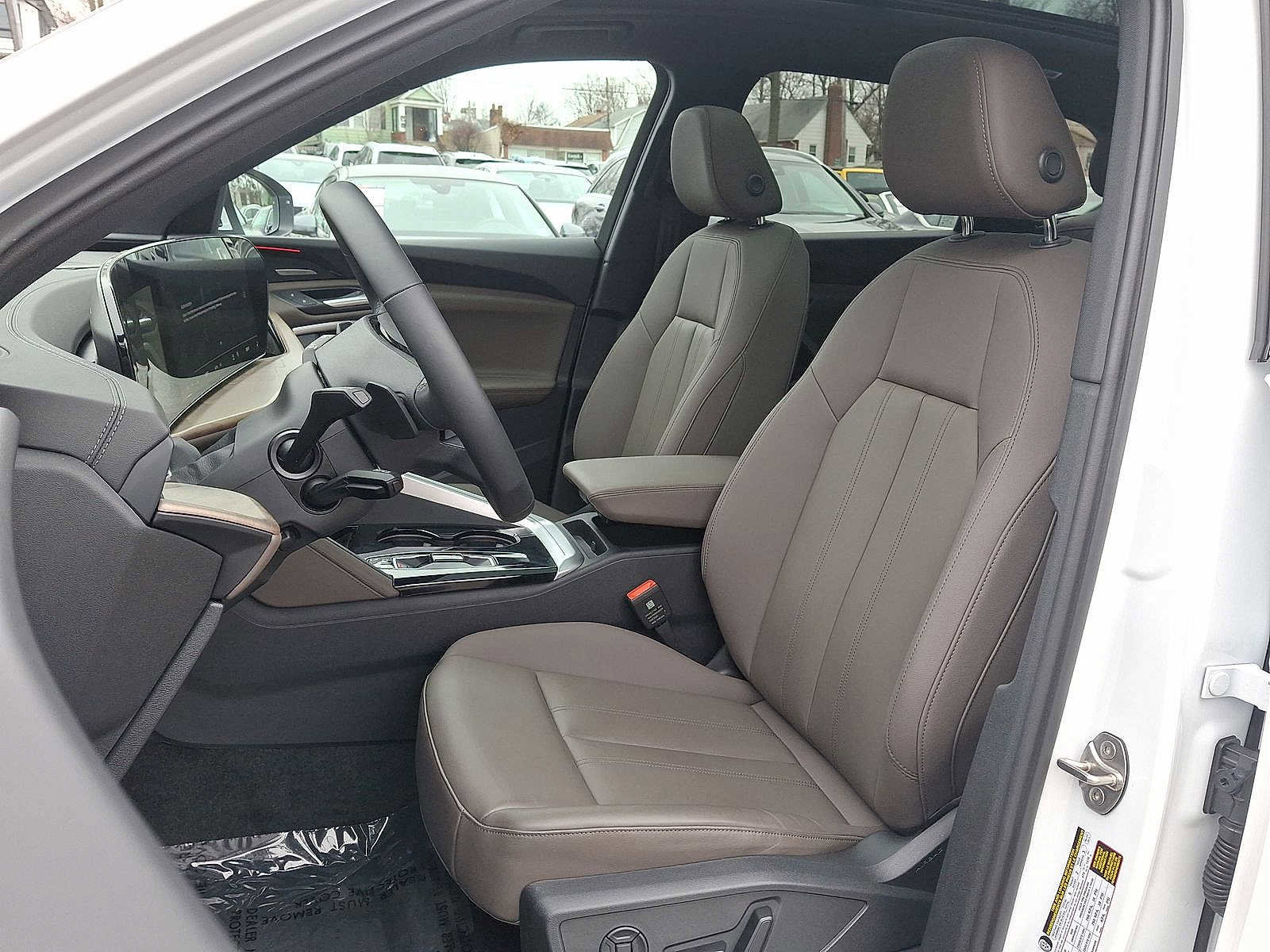 Certified 2025 Audi Q5 Premium Plus w/ Premium Plus image 11