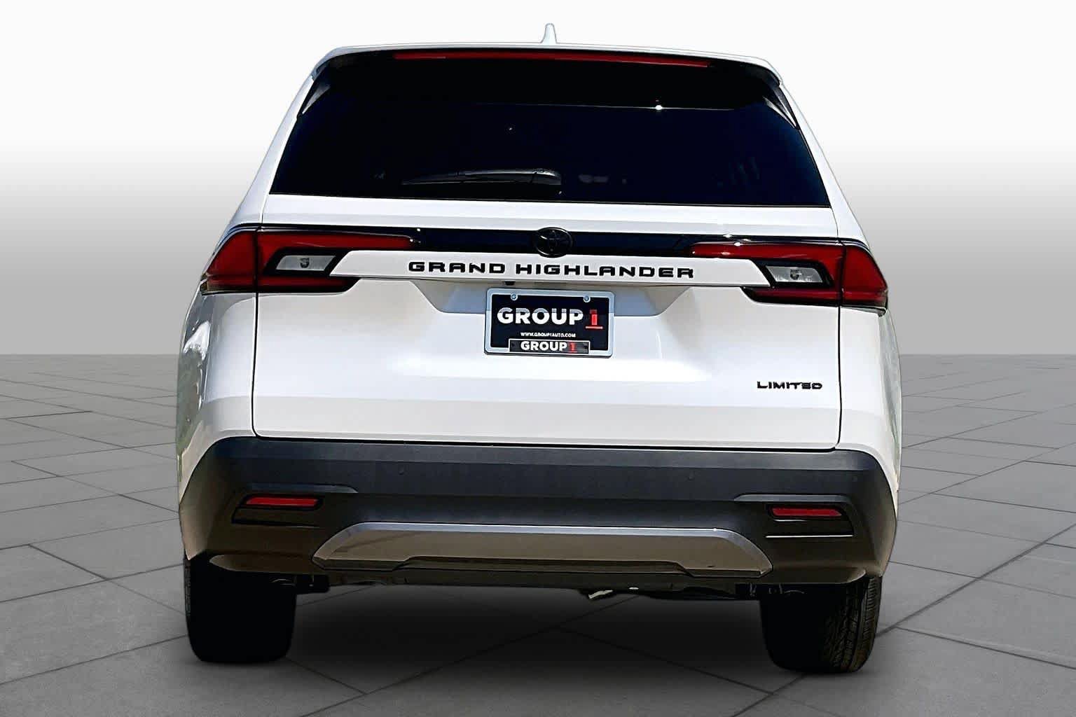 New 2026 Toyota Grand Highlander FWD image 4