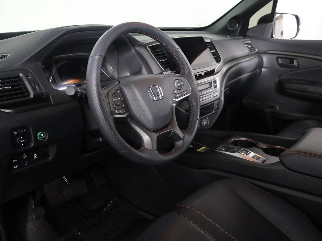 Used 2024 Honda Passport TrailSport image 32