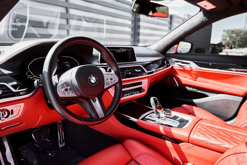 Used 2022 BMW M760i xDrive w/ Luxury Rear Seating Package image 2