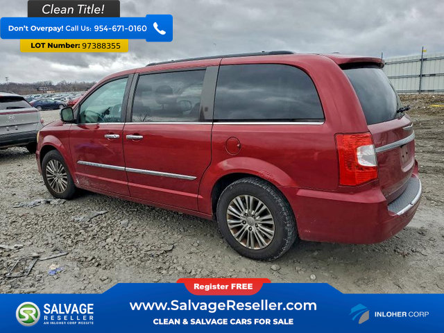 Used 2013 Chrysler Town & Country Touring-L w/ Entertainment Group #2 image 3