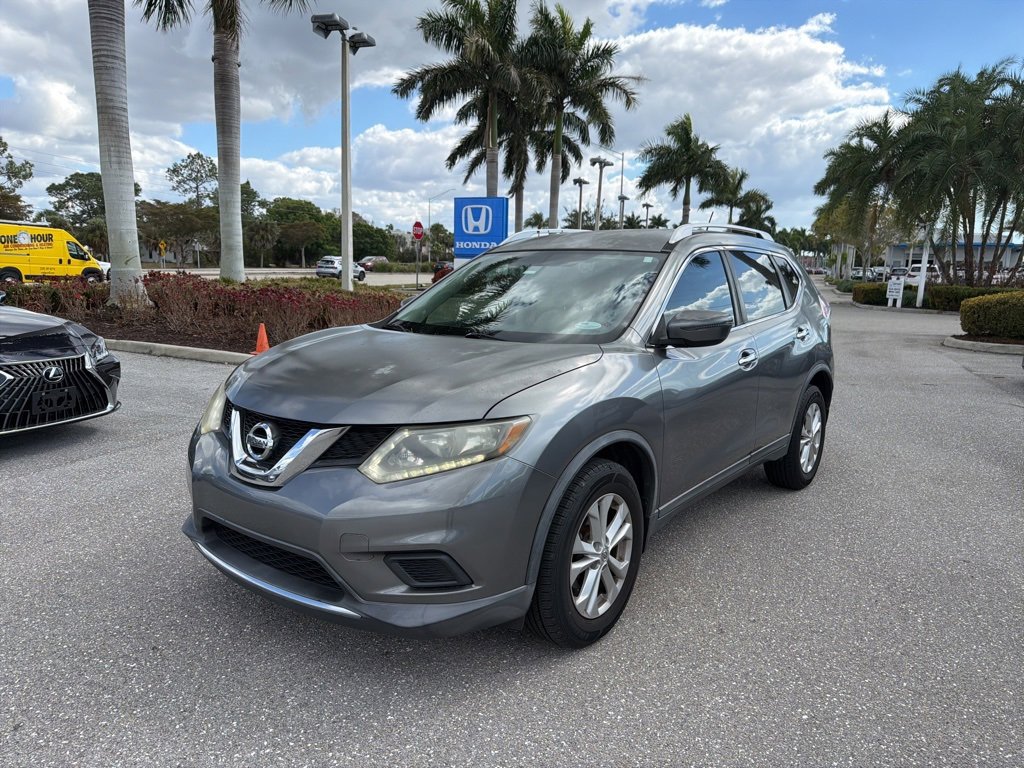 Used 2016 Nissan Rogue SV image 1