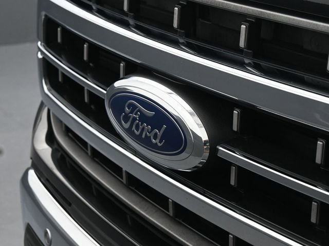 Used 2023 Ford F150 Lariat w/ Equipment Group 502A High image 26