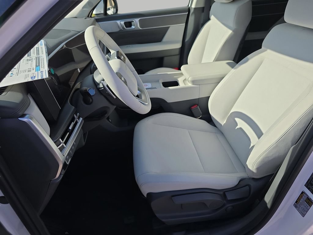 New 2026 Hyundai Santa Fe SE FWD image 9
