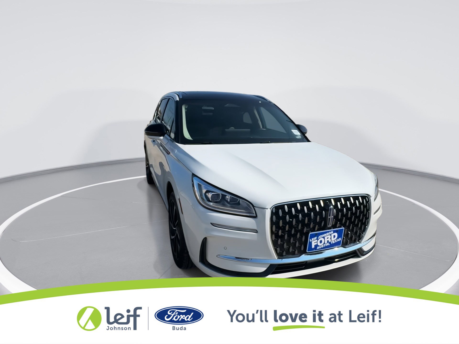 Used 2024 Lincoln Corsair Grand Touring w/ Equipment Group 301A image 3