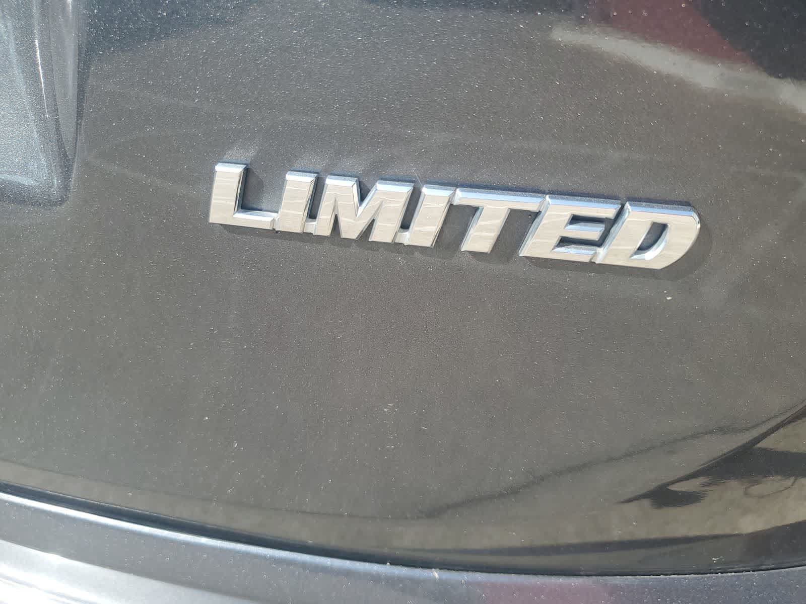 Used 2016 Toyota RAV4 Limited FWD image 11