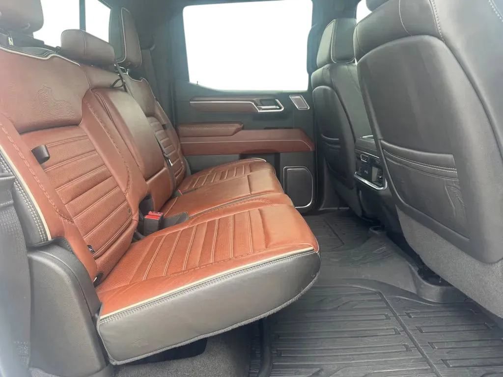 Used 2022 GMC Sierra 1500 Denali Ultimate AWD/4WD image 18